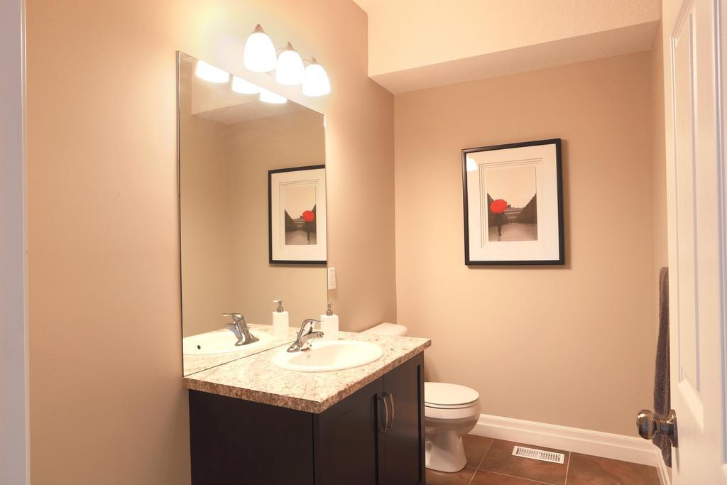 Boardwalk Homes - Executive Townhomes كيتشنر المظهر الخارجي الصورة